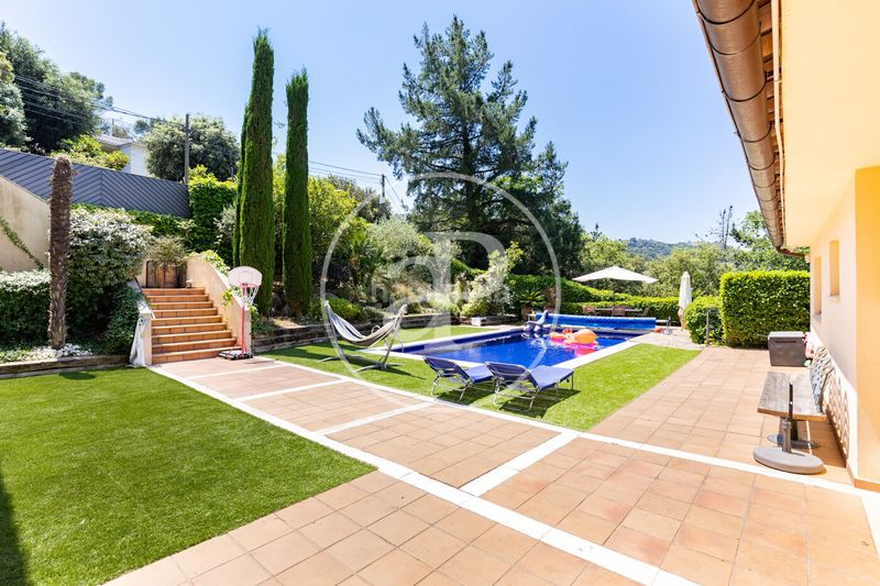 Foto 20fa54a7-a21a-449c-8410-e4ddd5bfea02. Lloguer casa amb calefacció aparcament piscina a Matadepera
