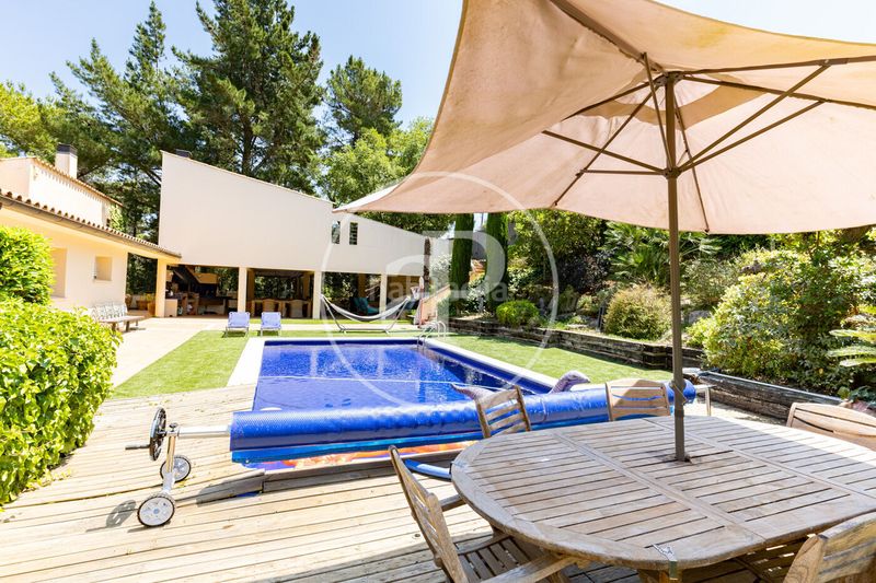 Foto 3a4ca93a-c568-4040-ba36-76b42b122973. Lloguer casa amb calefacció aparcament piscina a Matadepera