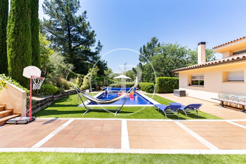 Foto a2c4e923-fe44-4fb9-a131-b0a4357e8936. Lloguer casa amb calefacció aparcament piscina a Matadepera