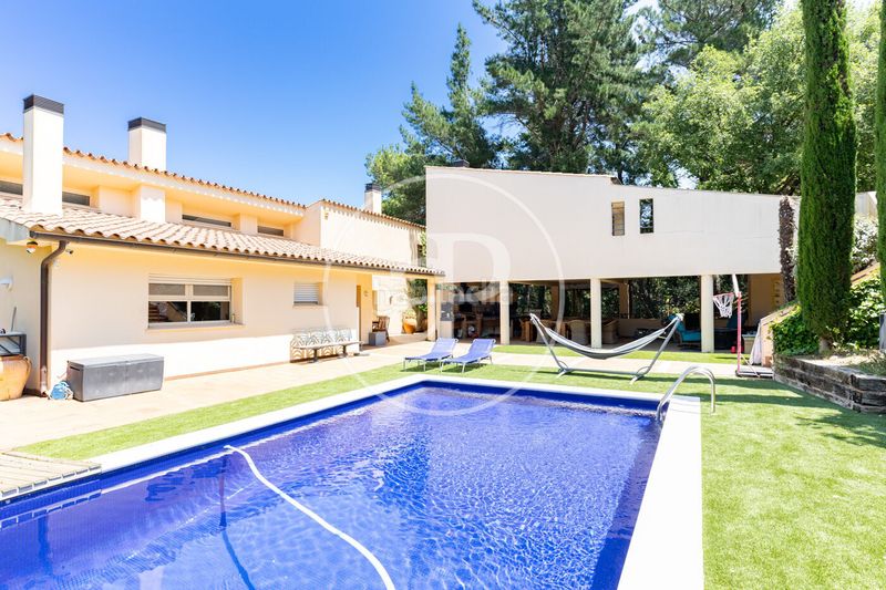 Foto c7caeb6c-6891-420f-92b0-ca447e2df440. Lloguer casa amb calefacció aparcament piscina a Matadepera