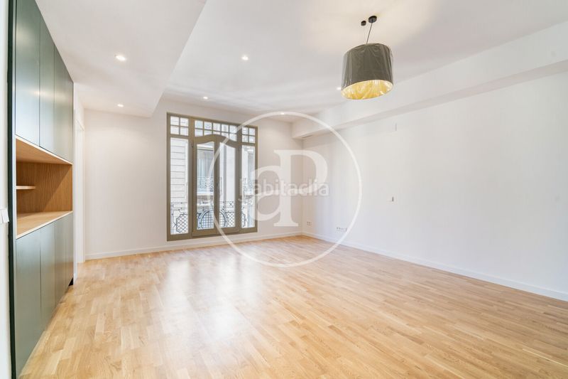 Foto 50d05118-15a0-41be-901f-9b8b00da3c92. Penthouse 92m<sup>2</sup> in carrer comtal 32 in Gòtic Barcelona