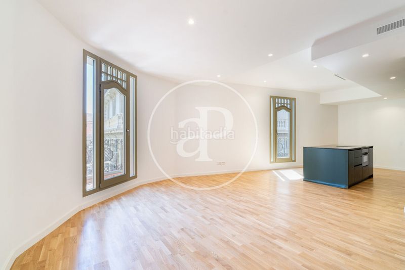 Foto 53b19b5d-5e3d-4950-aecd-25e78056a1e8. Penthouse 92m<sup>2</sup> in carrer comtal 32 in Gòtic Barcelona