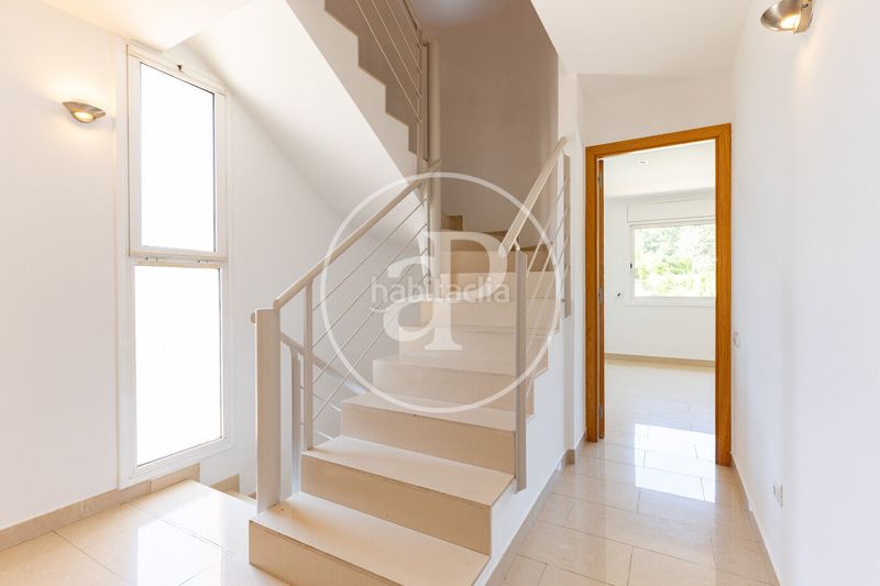 Foto 41e26580-9499-4f99-8983-2ce8f1bd7b3f. Casa aparellada amb calefacció aparcament piscina a Matadepera