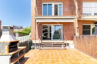 Doppelhaus  Carrer de dolors mir. Casa en venta en el centro de matadepera