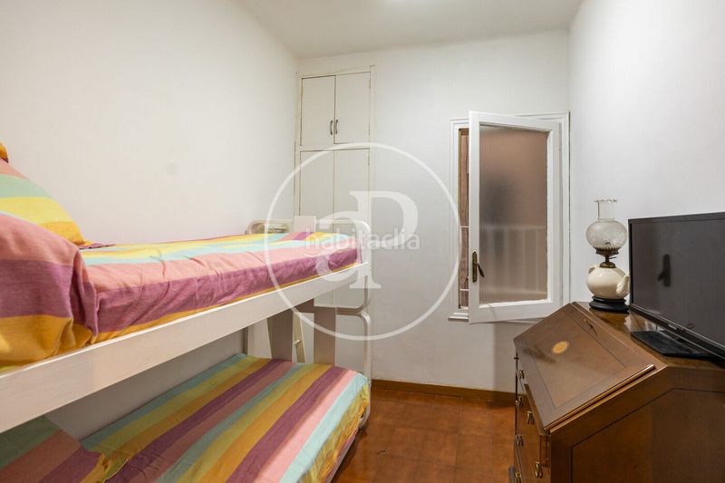 Foto b8f34926-e1e6-4498-af26-570c0faf84be. Pis amb calefacció aparcament a Vila de Gràcia Barcelona