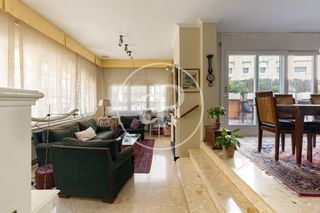 Casa a Montcada Centre - La Ribera. Casa en venta en el centro de montcada i reixac