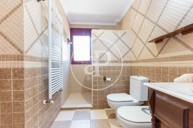Foto 49798367-fc94-4e1e-bd1d-d1ee5a2a3299. Casa amb calefacció aparcament piscina a Corinto-Almardà Sagunt