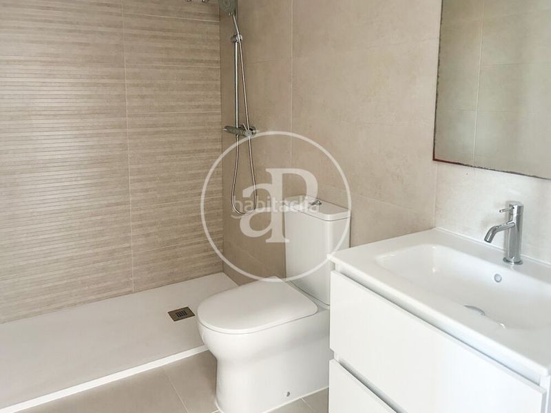 Foto 512588d7-bddf-409c-b676-f659df27d185. Pis amb calefacció a Malva Rosa Valencia