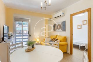 Rent Flat  Carrer de forata. Piso en alquiler en lhort de senabre