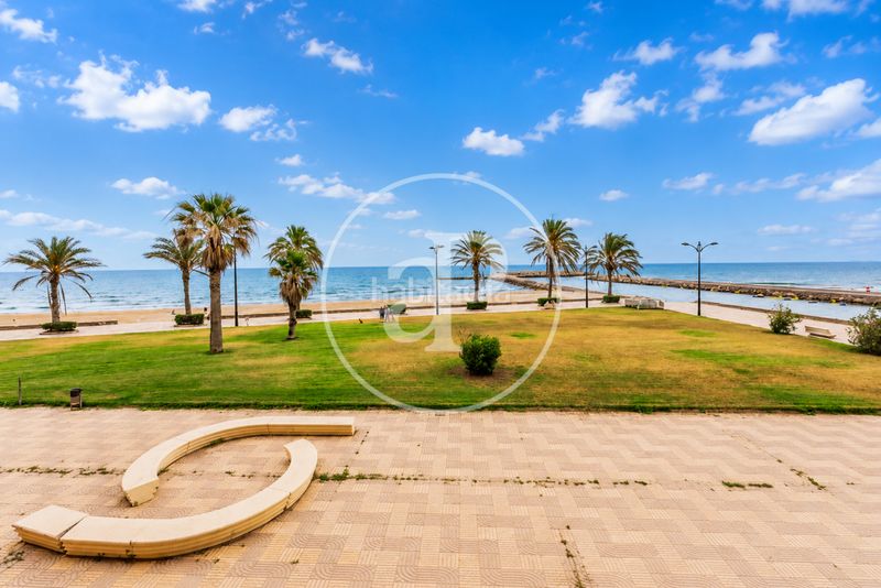Foto b8d39aae-5d0e-4727-aae1-123216aabe29. Pis amb calefacció a Port Saplaya Alboraya