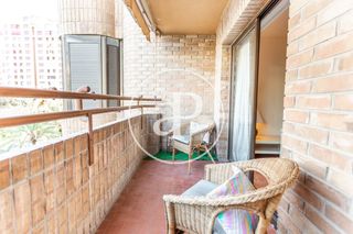 Affitto Appartamento  Carrer de la guàrdia civil. Piso en alquiler en benimaclet