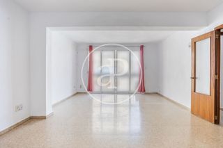 Pis a La Petxina. Piso en venta en extramurs