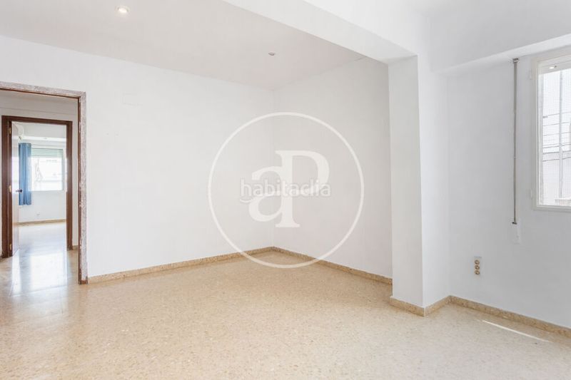 Foto e118de6f-35a5-45d0-900c-c3f294e8bace. Pis amb calefacció aparcament a La Petxina Valencia