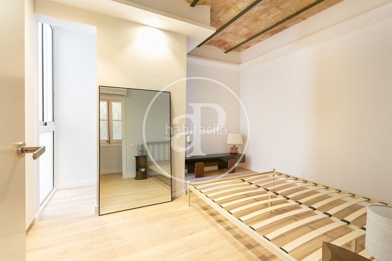 Foto e1ca0b02-3cb2-4ee5-aade-8a08eec35855. Pis amb calefacció a Vila de Gràcia Barcelona