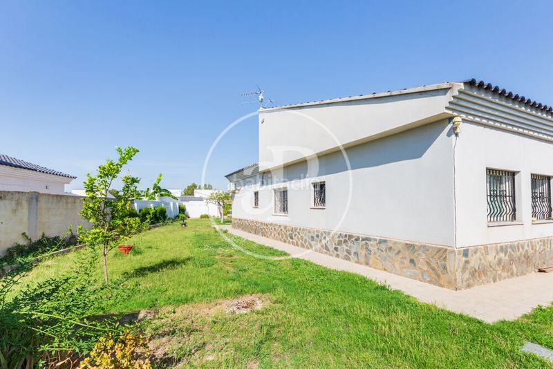 Foto 141aecfa-f917-4929-8844-d6a5b239074c. Casa amb calefacció aparcament piscina a Olocau