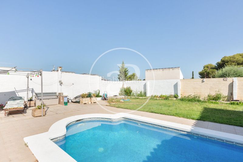 Foto 4bdb2752-22c4-4ffe-88b9-426c8630bef6. Casa amb calefacció aparcament piscina a Olocau