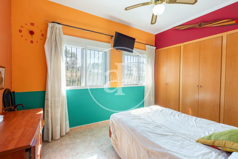Foto b70f3fbc-9c7d-4f51-9e0e-dd8ea45f5b80. Casa amb calefacció aparcament piscina a Olocau