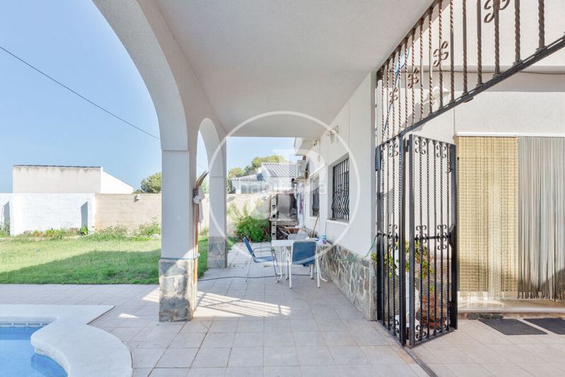 Foto c75f4975-5d82-4724-80ac-c6c957e90262. Casa amb calefacció aparcament piscina a Olocau