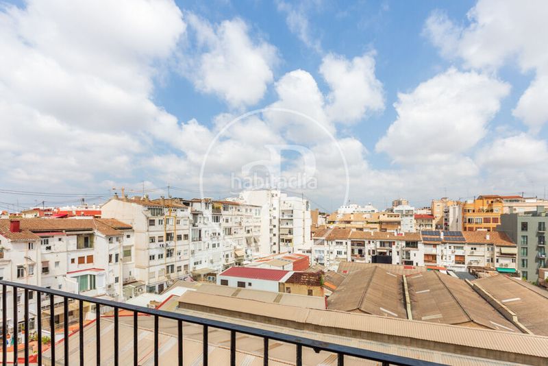 Foto 5383d79a-4de0-4253-8eb3-d8c130df2831. Àtic amb calefacció a Russafa Valencia