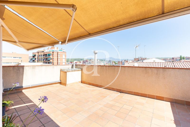 Foto fff53099-9e9c-49ae-933d-8a2eea0d584f. Casa adossada amb calefacció aparcament a La Serreta Rubí