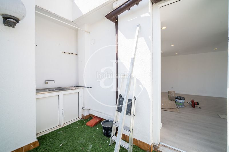 Foto 71d66981-9400-4a73-a7fb-e1d0ea21185b. Dúplex amb calefacció aparcament a Vila de Gràcia Barcelona