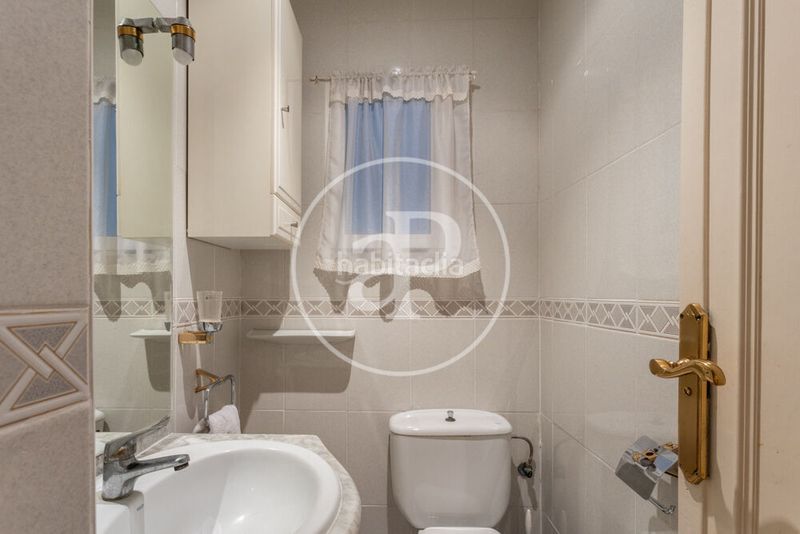 Foto a75160fa-ea9e-4c4a-aa72-7884c40ffac8. Pis amb calefacció piscina a La Petxina Valencia