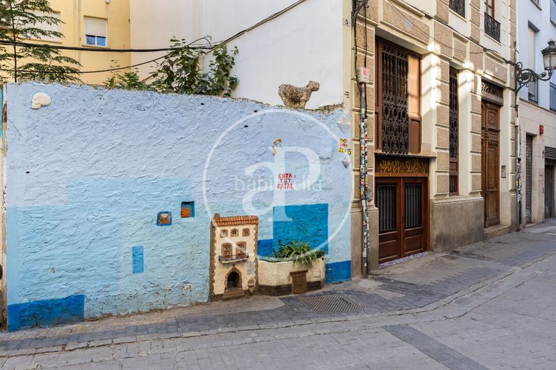 Foto 08834b96-fd30-406f-82a8-f361abef9dd9. Casa adossada amb calefacció a El Carme Valencia