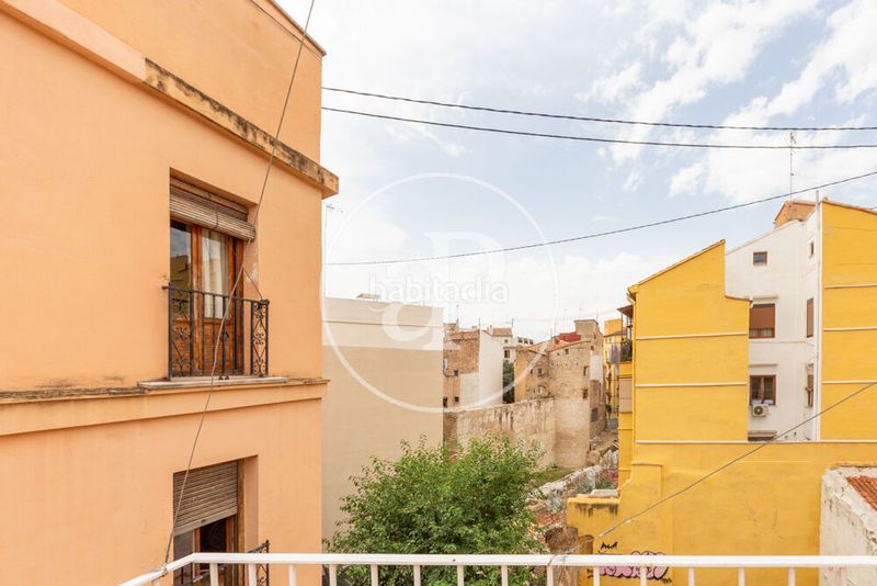 Foto ef587030-41ac-45c9-8644-4eef8960741f. Casa adossada amb calefacció a El Carme Valencia
