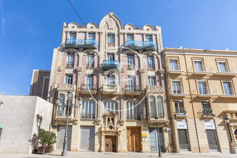 Foto ffb01336-f90c-475e-91d2-28d8cd50efb2. Casa adossada amb calefacció a El Carme Valencia