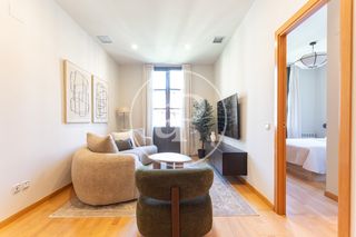 Miete Etagenwohnung  Carrer de mallorca. Piso en alquiler amueblado en calle mallorca monumental