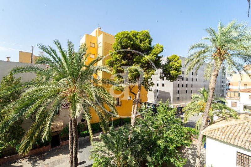 Foto fe466205-4579-4d39-bb58-2bced0beaa8e. Flat with heating in Centro Urbano Benidorm