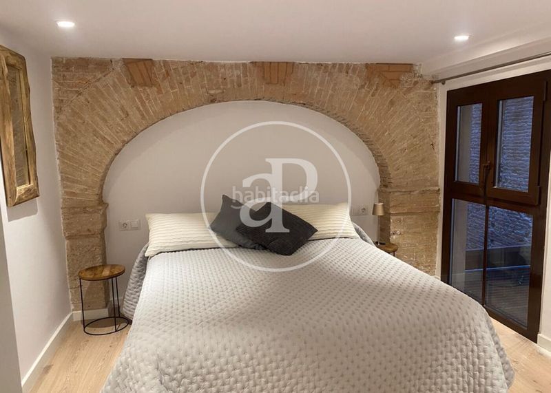 Foto ddc1ec15-850a-4ec5-a818-e9419830d8d1. Pis amb calefacció a Gòtic Barcelona
