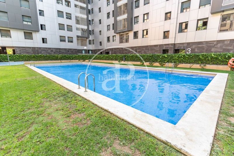 Foto 224396fc-b786-4dc5-a8cb-c4630ec1dc1a. Pis amb calefacció aparcament piscina a La Creu del Grau Valencia