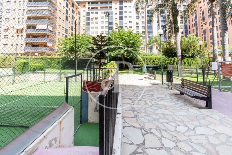 Foto 304cce62-d172-4267-bc65-ccd0e459821e. Pis amb calefacció aparcament piscina a La Creu del Grau Valencia