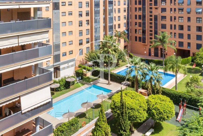 Foto e6182650-2d6a-4177-9cb0-d46d122ee1f5. Pis amb calefacció aparcament piscina a La Creu del Grau Valencia
