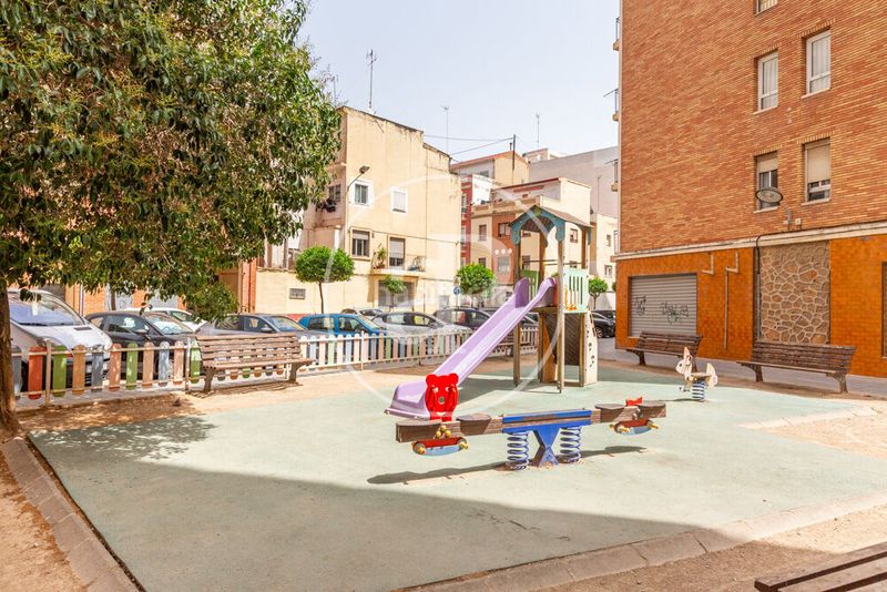 Foto b0f240c4-04d2-4cd9-b8f2-9496e2a13de2. Pis amb calefacció aparcament a Soternes Valencia