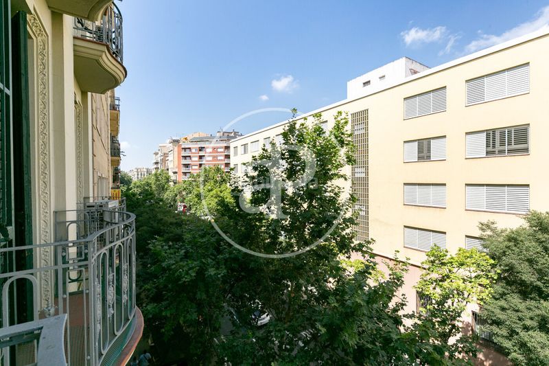 Foto ff02c8bc-91ad-400d-baaa-b697f97351b1. Pis amb calefacció a Dreta de l´Eixample Barcelona