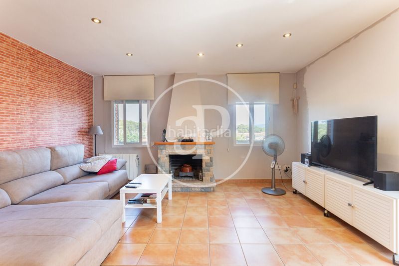 Foto 0a738522-a606-4aad-baef-aeba84b7b5a2. Casa amb calefacció aparcament a Ca n´Oriol Rubí