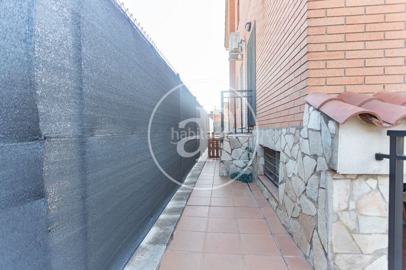 Foto e332f94f-b74d-4cf7-8998-000c817677b4. Casa amb calefacció aparcament a Ca n´Oriol Rubí