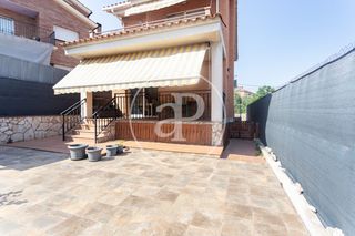 Haus in Ca n�Oriol. Casa en venta en rub�