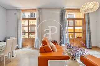 Lloguer Pis  Carrer dels serrans. Piso en alquiler en ciutat vella