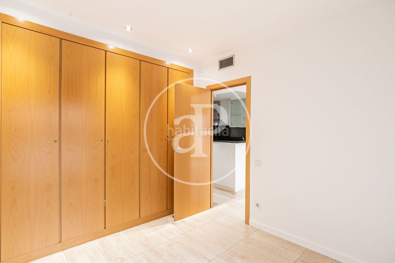 Foto b09b13bb-66b3-4b17-9384-336021a5c1ae. Pis amb calefacció aparcament a Sagrada Família Barcelona