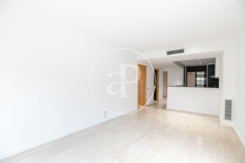 Foto b24aed94-4709-4670-9ebe-452199b945d9. Pis amb calefacció aparcament a Sagrada Família Barcelona