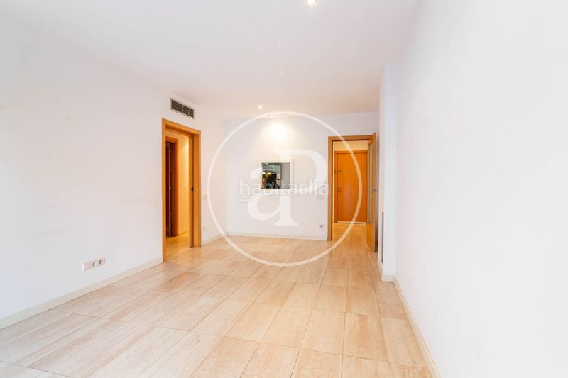 Foto e1afd395-6319-4879-992d-56f9205c0184. Etagenwohnung mit heizung parking in Sagrada Família Barcelona
