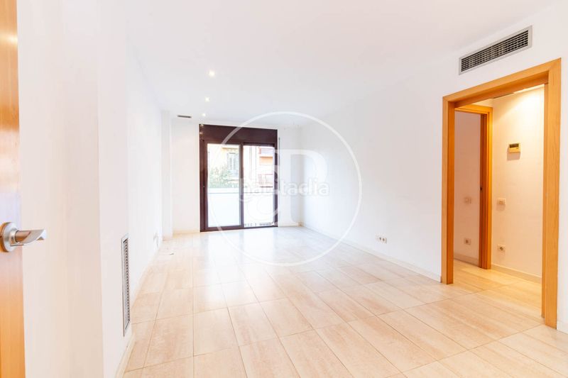 Foto eea50964-a950-496f-8431-081a5faa0e72. Etagenwohnung mit heizung parking in Sagrada Família Barcelona