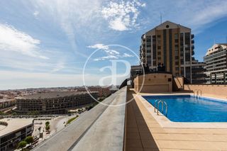 Miete Etagenwohnung  Av. de les corts valencianes. Piso en alquiler en cortes valencianas