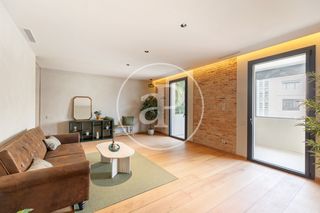 Flat  Ronda de la univ.. Piso en venta en eixample