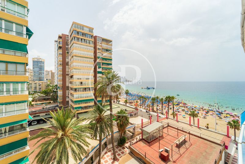 Foto 7d10a53a-5124-4150-99cf-be09fba777e9. Pis amb calefacció a Playa Levante Benidorm