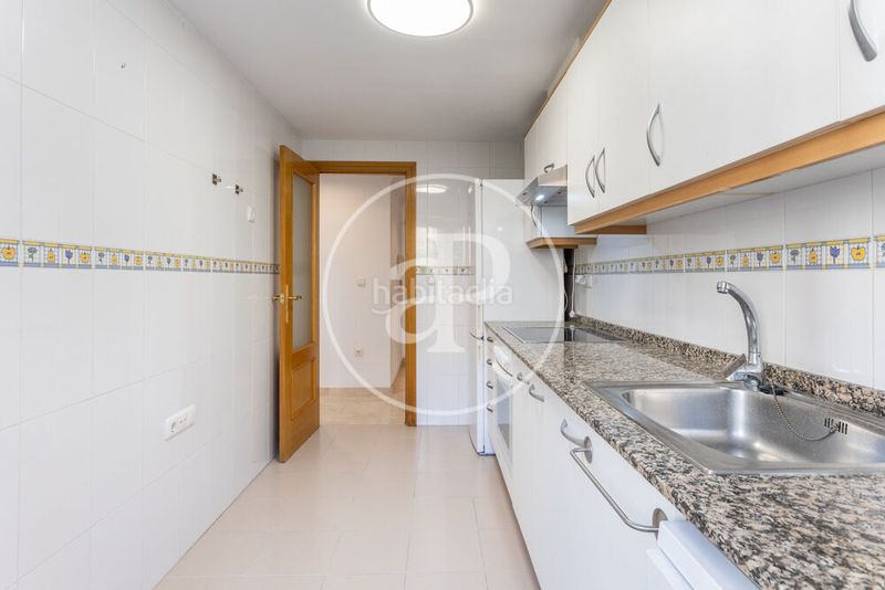 Foto 46ed4fdf-09c5-4148-9f92-8f3e1eebfe9d. Rent flat with heating parking pool in Penya-Roja - Avda. Francia Valencia