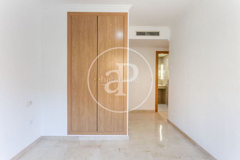 Foto 541b9630-13bd-4841-87bf-b43d9335d631. Rent flat with heating parking pool in Penya-Roja - Avda. Francia Valencia